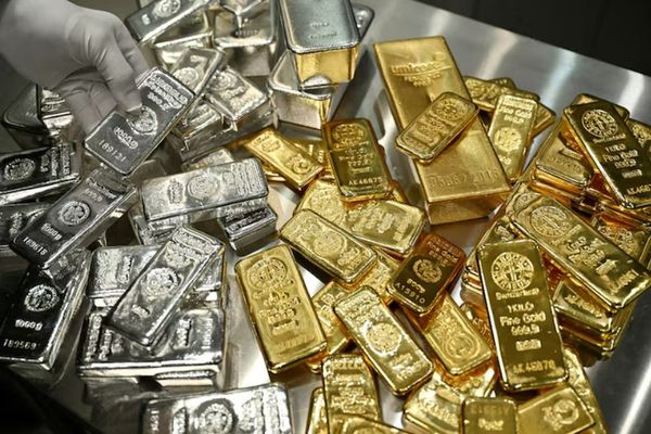 ارتفاعُ أسعار الذّهب والمعادن النفيسة