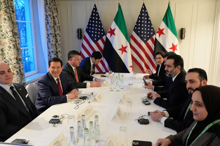 واشنطن ترحب بتقدم دمج “قسد” في مؤسسات الدولة