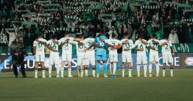 الأهلي يتقدم على ضمك بهدف فرانك كيسي في الشوط الأول