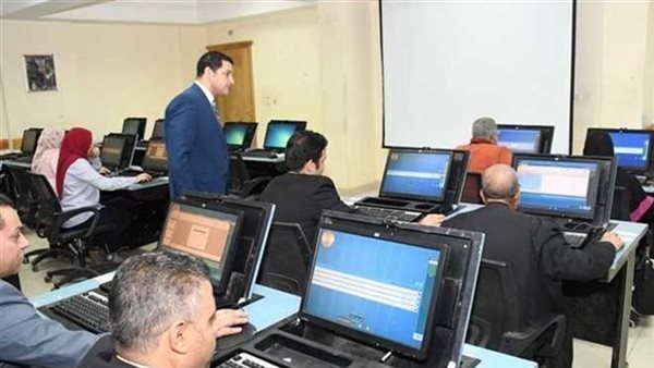 قانون العمل الجديد، متى يجوز إيقاف العامل وهل يحق له التظلم على قرار وقفه عن العمل؟