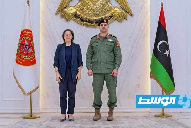 خلال لقاء مع خوري.. خالد حفتر يؤكد أهمية دفع المسار العسكري نحو التوحيد