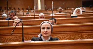 النائبة نشوة عقل: قرارات عيد العمال تدعم المرأة العاملة وتوسع الحماية الاجتماعية