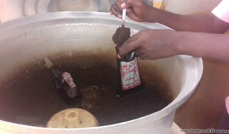 شاهد بالصورة.. ارتفاع جنوني في أسعار "التمباك" بالسودان وساخرون: (السبب إغلاق مضيق هرمز وتأثيره سيكون عالمياً)