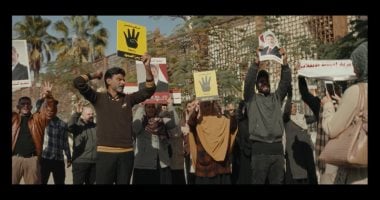 مسلسل رأس الأفعى الحلقة 7.. هبة عبد الغنى تطلب من كارولين تصوير المظاهرات