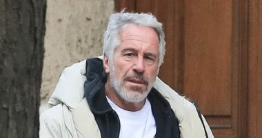 العالم هذا الصباح..العدل الأمريكية تنشر قائمة بـ300 شخصية جديدة فى ملفات إبستين بينهم كيم كاردشيان.. قتلى وجرحى جراء قصف الدعم السريع لمستشفى بالسودان.. تبون: نمتلك أدلة مادية تثبت بشاعة جرائم الاستعم