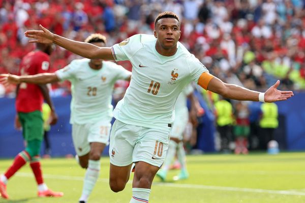 فرنسا تنهي الحلم المغربي وتصعد لقبل نهائي كأس العالم 2026