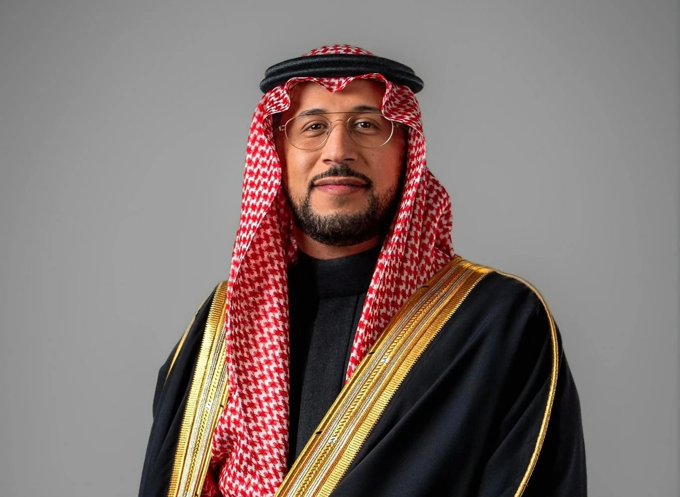 نائب أمير عسير يُهنئ القيادة بنجاح الحج