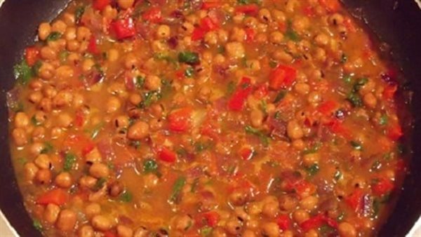 لـ سحور مميز، طريقة عمل الفول بالطماطم والبصل بمذاق لا يقاوم
