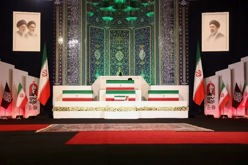 طهران تغلق أجواءها استعدادًا لتشييع المرشد علي خامنئي