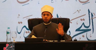 وزير الأوقاف يهنئ الشيخ أيمن عبد الغني على تكليفه بتسيير أعمال وكالة الأزهر