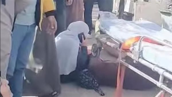 بالأسماء، 14 مصابا في حادث تصادم ميكروباص بنصف نقل في الغربية