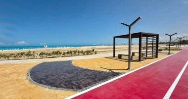 الممشى السياحى الجديد فى مارينا العلمين ضمن خطة التطوير الشامل بالمنطقة