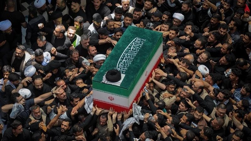 إيران تدفن خامنئي في ظل هجمات متبادلة مع الولايات المتحدة