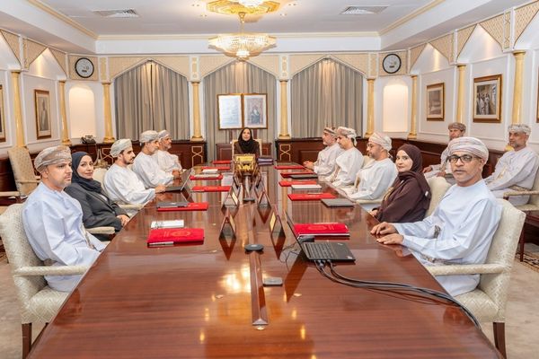 مجلس جامعة السلطان قابوس يعقد اجتماعه الثاني للعام الأكاديمي 2025-2026