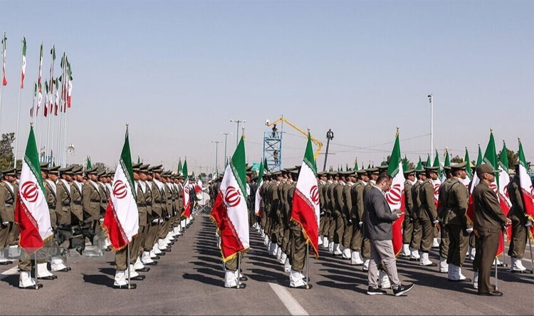 قرقاش: تصرفات طهران تعكس عقلية الفوضى والابتزاز