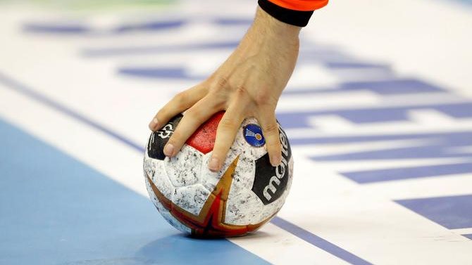 الاتحاد المصري لكرة اليد يستنكر أحداث مباراة الأهلي وسموحة للناشئين ويوقع عقوبات