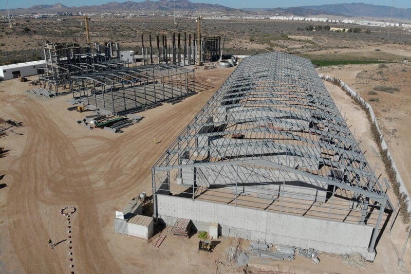 10 سنوات لإطلاق مصنع واحد.. عراقيل استغلال المقالع تفرمل الاستثمار بقطاع الإسمنت بالمغرب