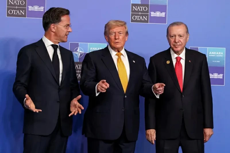 أردوغان: مستعدون لإزالة ألغام هرمز.. التصعيد الأمريكي الإيراني يهيمن على «قمة الناتو»