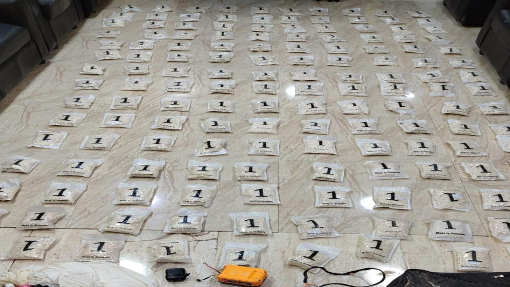 الجيش يحبط 3 محاولات تهريب كمية كبيرة من المواد المخدرة بواسطة بالونات