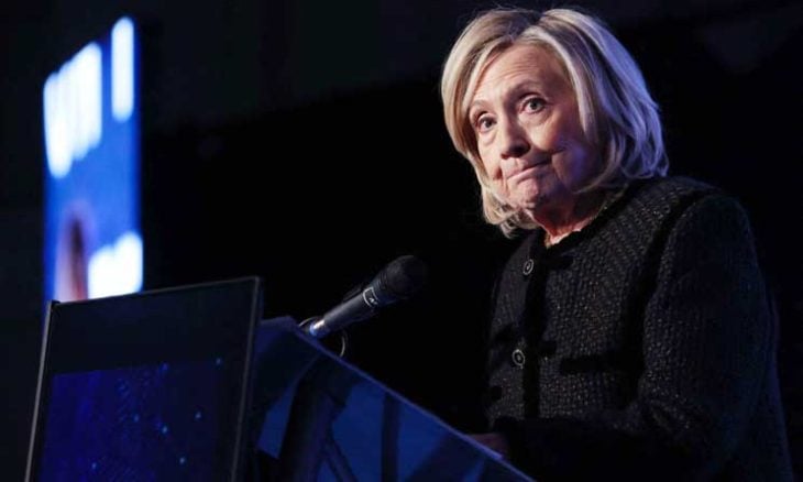 هيلاري كلينتون تتهم ترامب بالتستر على ملفات إبستين.. وهذا رده!