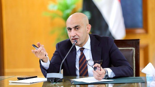 وزير التعليم يعلن 15 ألف فرصة عمل لخريجي التعليم الفني