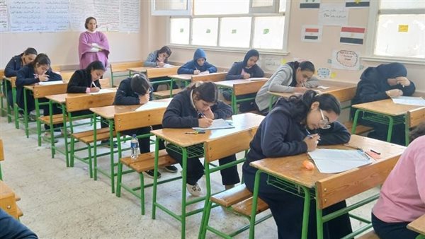 تحرك برلماني بشأن مشكلات مكافآت امتحانات الشهادة الإعدادية
