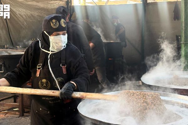 «سلمان للإغاثة» يوزّع 24,500 وجبة غذائية في غزة