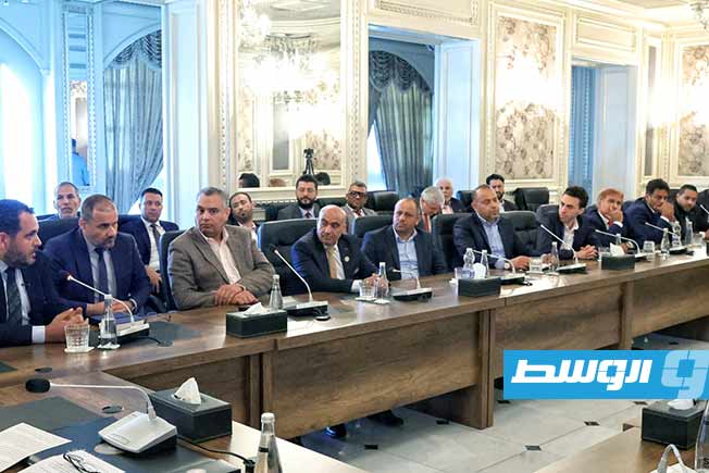 المنفي وممثلو 29 حزبا يدعون إلى إطلاق نقاش وطني لعبور المرحلة الانتقالية