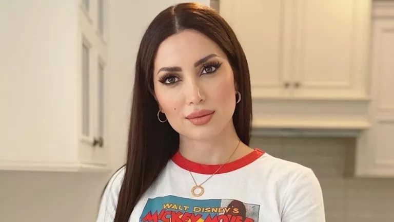 تألّق لافت لـ نسرين طافش بإطلالة جريئة تخطف الأنظار