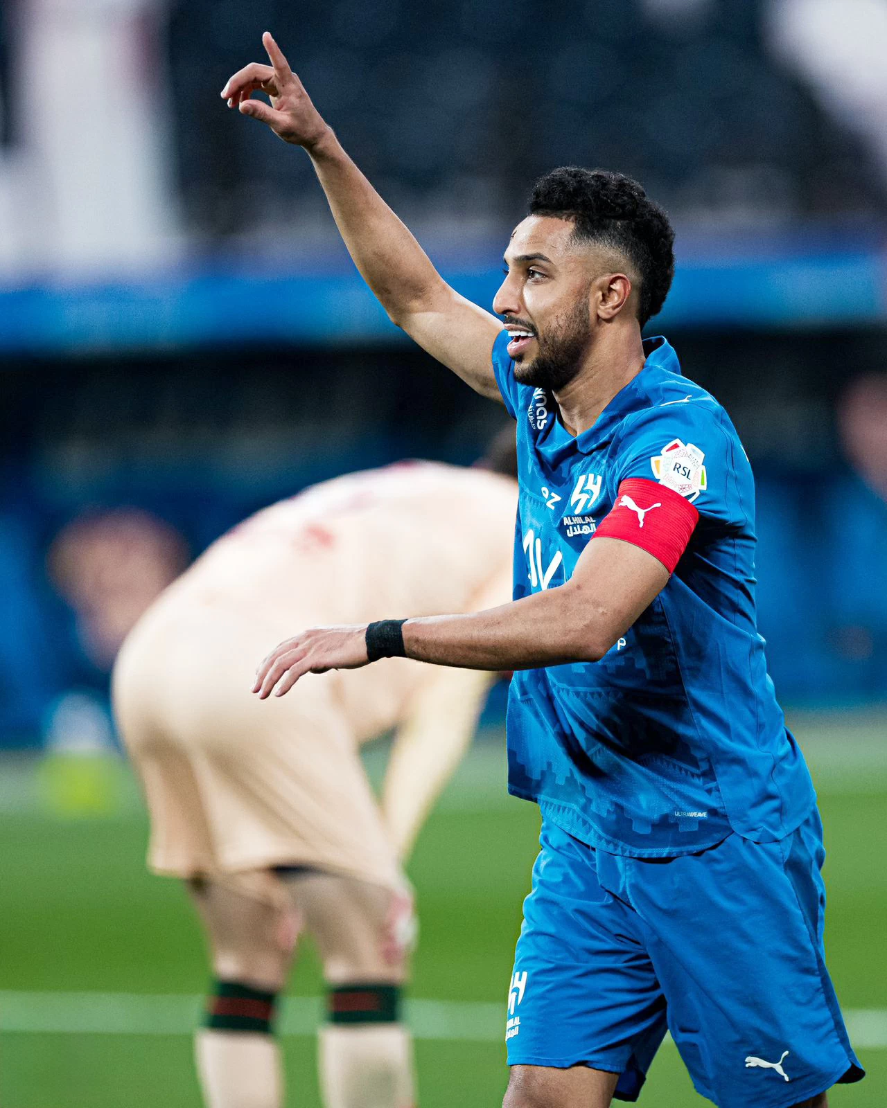 دوري روشن في المنعطف المهم