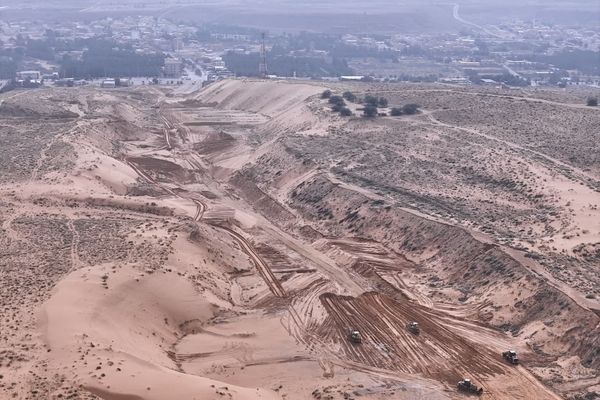 «بلدية الشماسية» تربط حي الرمال بالطريق الرئيسي