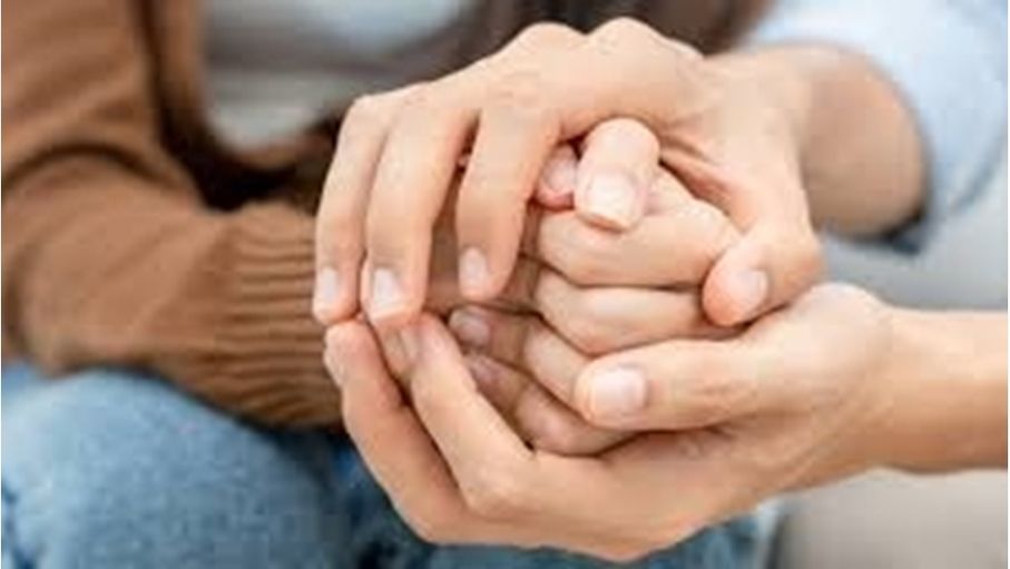 بعد زيادة الوعي النفسي.. هل يمكن أن يعالج المرء نفسه ذاتيا؟