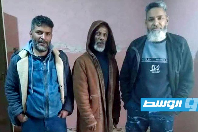 إطلاق الشاعر فايز امعزب العرفي بعد يوم من احتجازه لدى الأمن الداخلي في بنغازي