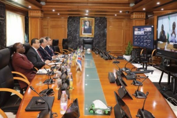 عرقاب يشارك في الاجتماع الوزاري الاستثنائي 49 لمجلس وزراء المنظمة الإفريقية للدول المنتجة للنفط