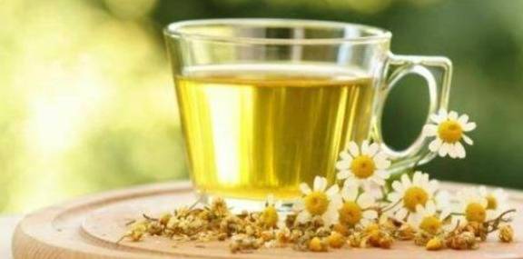 خمسة مشروبات دافئة تدعم النوم والمناعة وتخفف الغثيان