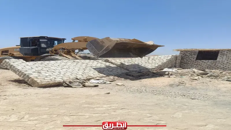 استرداد 66 ألف متر من أراضي الدولة مخصصة لإقامة مقابر في حملة مكبرة بقوص قنا