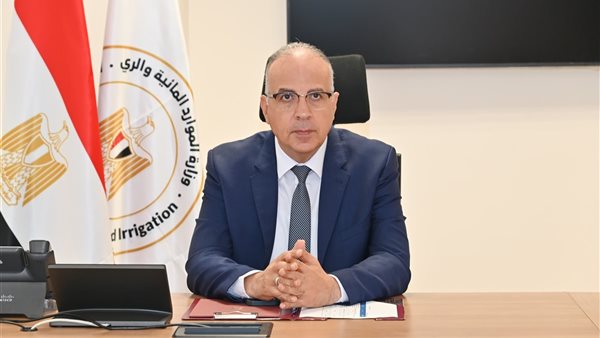وزير الري يتابع الترتيبات النهائية لتشغيل قناطر ديروط الجديدة