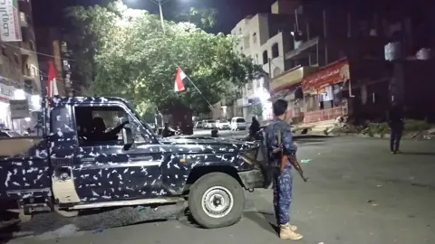الحوثيون يقصفون حيًا سكنيًا شمالي تعز ويثيرون حالة من الذعر بين السكان