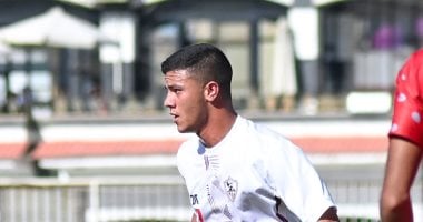محمد شحاته يتوجه للمنيا اليوم لتلقى العزاء فى والده بعد العودة من الجزائر