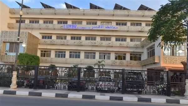 استعدادا لفتح الباب رسميا، الأوراق المطلوبة للإعارات الخارجية بمديرية التعليم بالأقصر