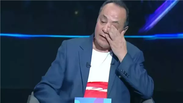 طارق يحيى يبكي بحرقة على الهواء بعد خسارة الزمالك ويطلب الخروج لفاصل (فيديو)