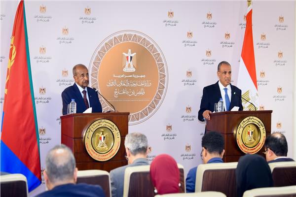 وزير الخارجية يستقبل نظيره الإريتري ويبحثان تعزيز الشراكة الاستراتيجية بين البلدين