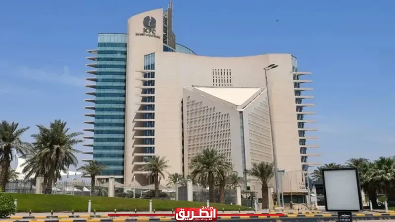 ليلة عصيبة في الكويت.. حريق في مجمع القطاع النفطي واعتداء على مجمع الوزارات والدفاعات الجوية تتصدى للمسيرات