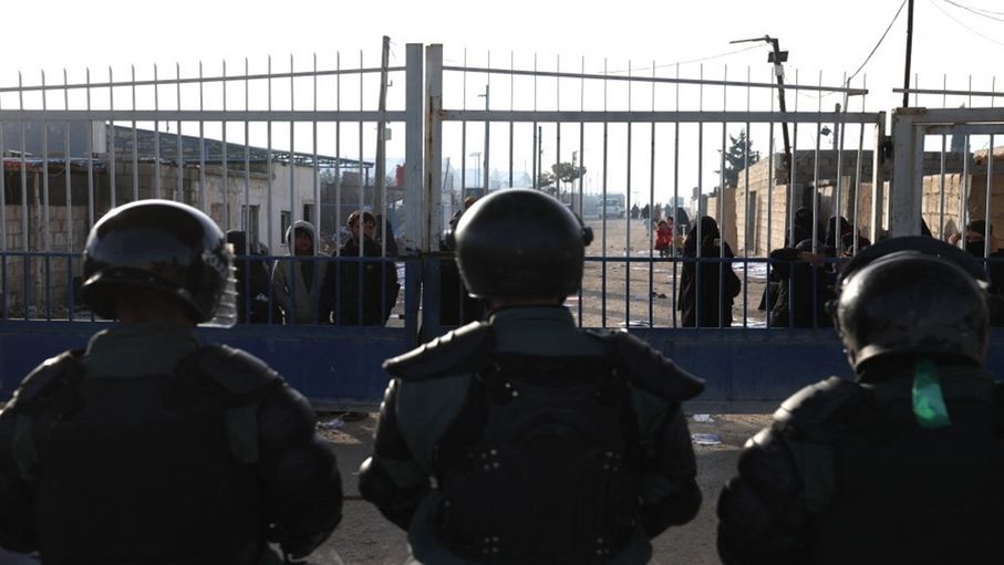 عملية إعادة جديدة.. أستراليا تستعيد 34 من مخيم احتجاز بسوريا