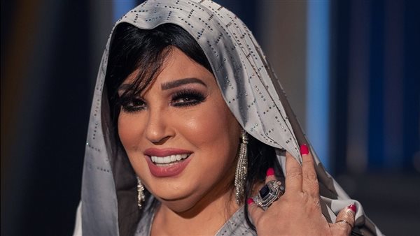بعد تعرضها لكسر بالقدم، فيفي عبده تعلن مغادرتها المستشفى
