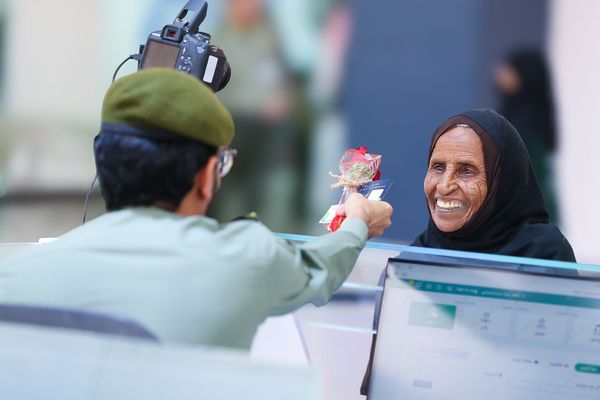 الجوازات تستقبل أولى رحلات حجاج السودان عبر ميناء جدة