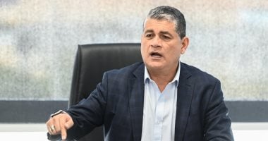 عصام عبد الفتاح: يجب على أوسكار إعطاء دروس كثيرة للحكام فى حالات لمسة اليد