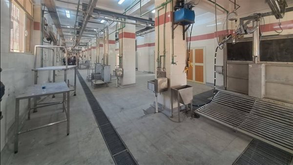 وزيرة التنمية المحلية تعلن بدء التشغيل التجريبي لمجزر سوهاج العام