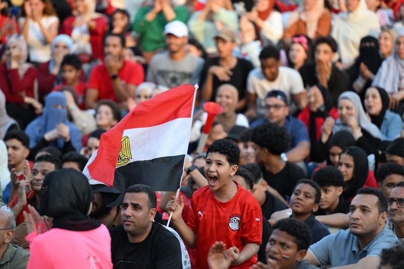آلاف المصريين في استقبال "الفراعنة"