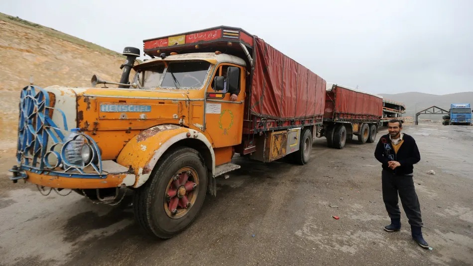 قرار سوريا بحصر النقل البري يتفاعل ولبنان بين الاستثناء والمعاملة بالمثل